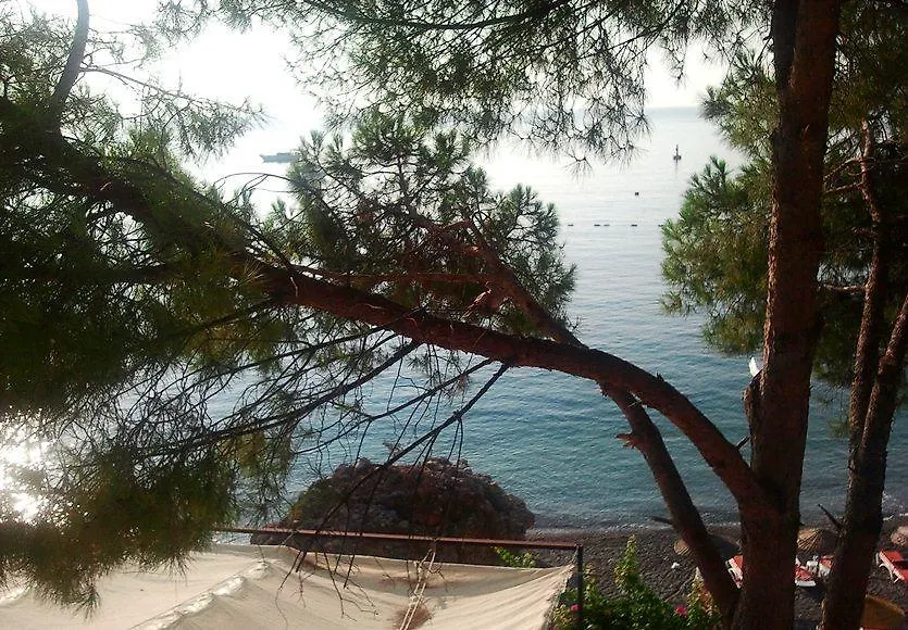 Dora Beach Turunc Marmaris Türkiye
